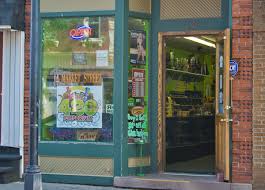 420 Emporium Smoke Shop, 1639 N Salina St, Syracuse, NY 13208, United States