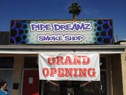 Pipe Dreamz Smoke Shop, 4215 4th St N, St. Petersburg, FL 33703, United States