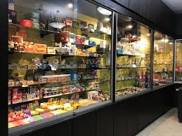 Smokey's Pipe and Coffee, 1010 University Ave, Honolulu, HI 96826, United States