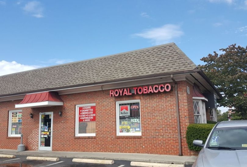 Royal Tobacco, 5528 Williamson Rd, Roanoke, VA 24012, United States
