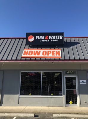 Fire and Water Smoke Shop, 450 Highland Dr, Medford, OR 97504, United States